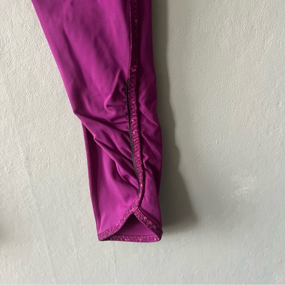 Lululemon Regal Plum Real Quick Tight Leggings Size 4 - Picture 3 of 8
